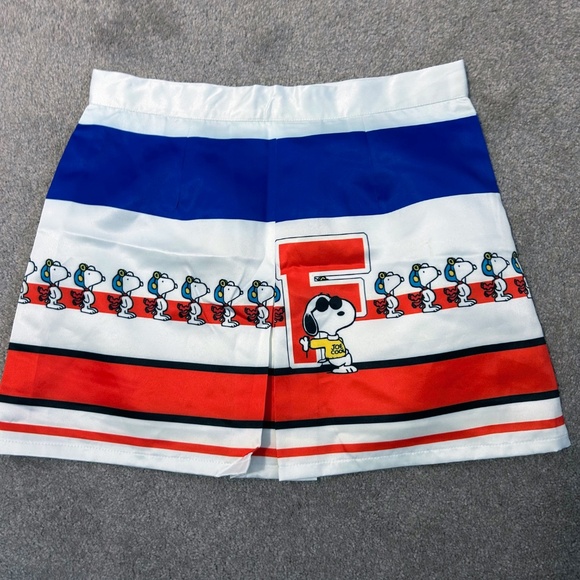FZC Dresses & Skirts - Peanuts Snoopy mini skirt silk & cotton size M - L